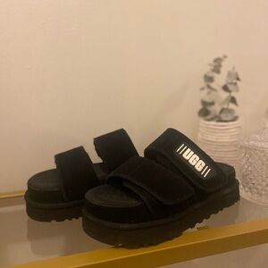 Ugg Greer Slide like new! Suede, Ugg logo, black, size 5, great with any outfit!